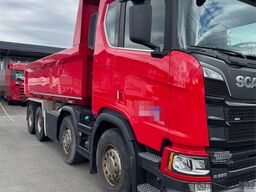 Scania R580 8x4 Tipper Truck – Only 250,000 km! WATCH VID