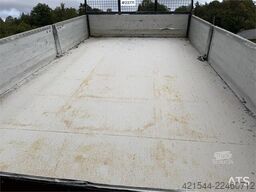 Renault D 4x2 tipper truck 7.5 tons