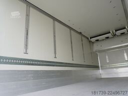 Mercedes-Benz Actros 2545 6×2 MP5 / KRONE refrigerator