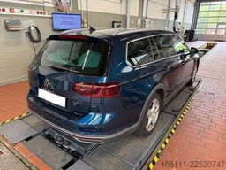 VW Passat Variant Alltrack 4Motion 2.0 TDI HeadUP
