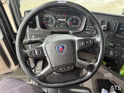 Scania R580 6x2 tractor unit w/ tipping hydraulics and ne
