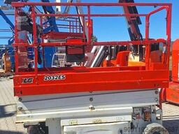 JLG 2032ES