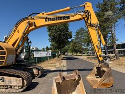 LIEBHERR R924 COMPACT - FULL HYDR - 25.7T - A/C - CE - B...