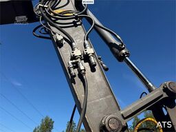 Volvo EW160B w/ rototilt and two buckets. WATCH VIDEO