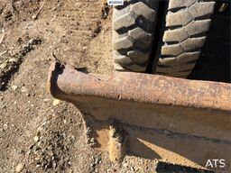 Volvo EW160B w/ rototilt and two buckets. WATCH VIDEO