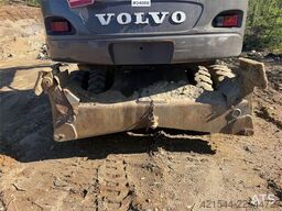 Volvo EW160B w/ rototilt and two buckets. WATCH VIDEO