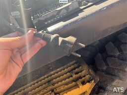 Volvo EW160B w/ rototilt and two buckets. WATCH VIDEO