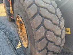 Volvo L110H Wheel Loader