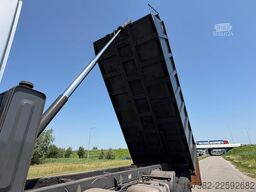 Mercedes-Benz Arocs 4848 8x8 tipper