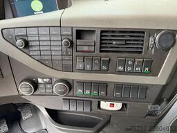 Volvo FH 500 6X2 Globetrotter XL Full Air Alcoa Stand...