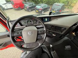 Volvo FH 500 6X2 Globetrotter XL Full Air Alcoa Stand...