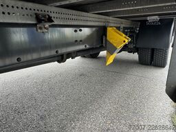 Renault D12-240 Pr.Plane 7,3m AHK L-Haus Klima