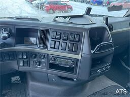 Volvo FH520 tractor unit. 141,000 km!