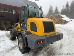 Günter Grossmann Ladowarka GG2500T telehandler with a bucket and l