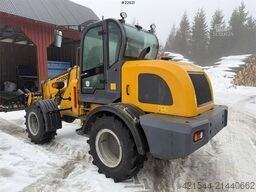 Günter Grossmann Ladowarka GG2500T telehandler with a bucket and l