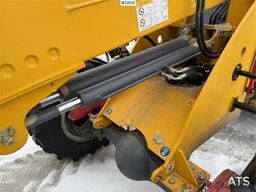 Günter Grossmann Ladowarka GG2500T telehandler with a bucket and l