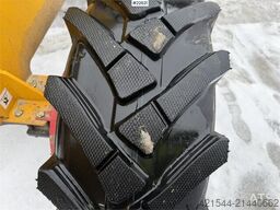 Günter Grossmann Ladowarka GG2500T telehandler with a bucket and l