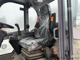 Günter Grossmann Ladowarka GG2500T telehandler with a bucket and l