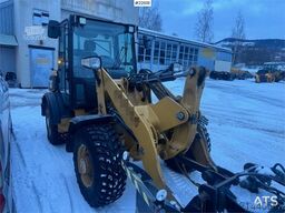 CAT 906H2
