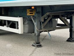  Gray & Adams and CITY TRAILER CARRIER VECTOR 185