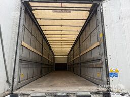 Schmitz Cargobull Curtainsider Standard