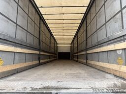 Schmitz Cargobull Curtainsider Standard