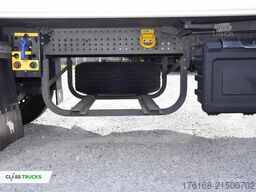 SCHMITZ CARGOBULL SKO FP 60 ThermoKing SLXi 300