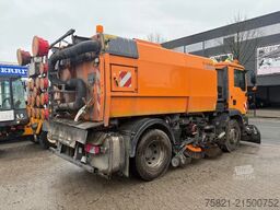MAN TGM 18.340 Roadsweeper