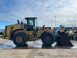 Caterpillar 966