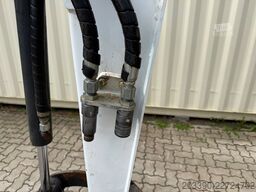 BOBCAT E26 / 2021 BJ / 2 x Löffel / 1.375 H