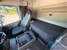 VOLVO FM330 4X2