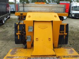 Broshuis 4ABD-48 semi-trailer / 4 axles steering