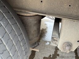 SCHMITZ SPR 27 (SAF AXLES / DISC BRAKES)