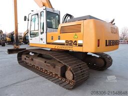 LIEBHERR R924 Long Reach