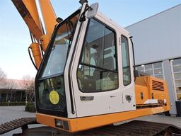 LIEBHERR R924 Long Reach