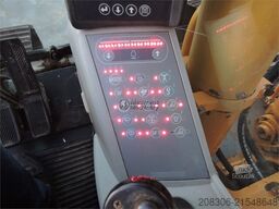 LIEBHERR R924 Long Reach