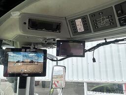 CLAAS Axion 930