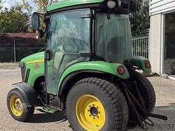 John Deere 3720