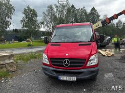 Mercedes-Benz Sprinter 516 w/driving bridges and HIAB crane.