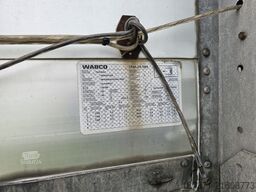 HUMBAUR HSA 2006 | GALVANIZED CHASSIS | SAF DISC.