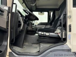 MAN TGS 37.480 8x4 Moser