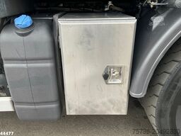 Volvo FMX 540 8x4 Euro 6 Fassi 36 Tonmeter laadkraan