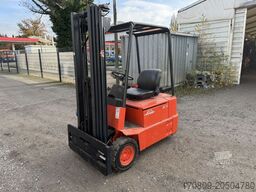 Linde E15