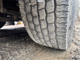 Volvo FM330 recovery truck.