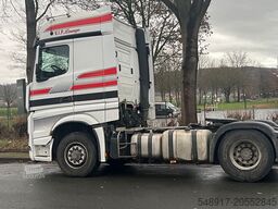 Mercedes-Benz 1845 Arocs 4x4 HD 1-Hand