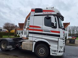 Mercedes-Benz 1845 Arocs 4x4 HD 1-Hand