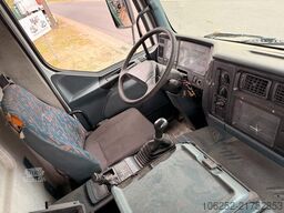 Renault PREMIUM 340 6x2 MANUAL PUMP - TIPPER - MANUAL G...