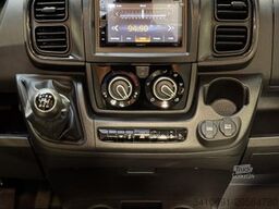 EURAMOBIL Profila T PT 720 EB Edition 101 Fahrassistenz