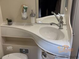 EURAMOBIL Activa One AO 630 LS Luftfahrwerk Travel Paket