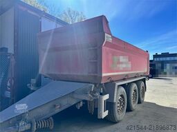 Maur tri-axle trailer